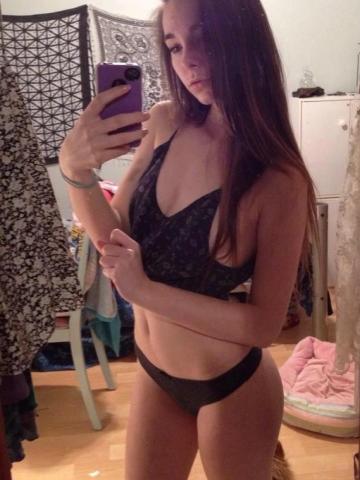 Мила Пикантная Брюнетка фото 5